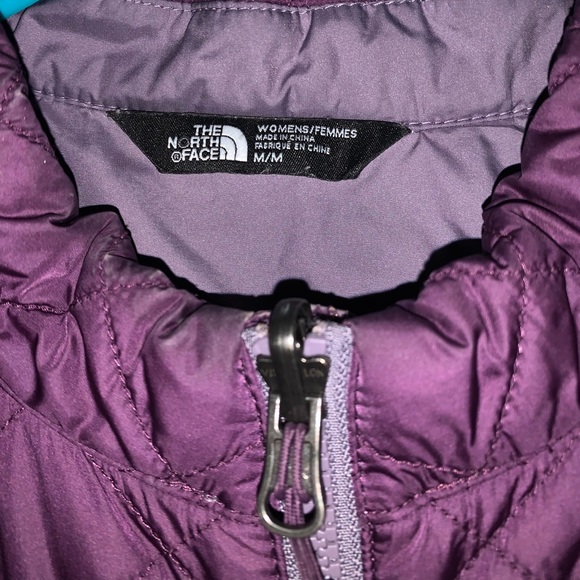 North face thermo coat purple light jacket - Picture 3 of 5
